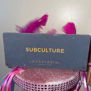 Anastasia Beverly Hills Subculture palette (Used)